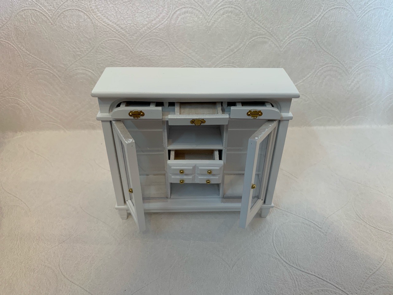 ミニチュア家具 ガラス張りショーケース カップボード キャビネット ドールハウスの飾りつけにお勧め ミニチュア家具 ガラス張りショーケース カップボード キャビネット ドールハウスの飾りつけにお勧め